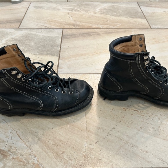 Discontinued Fluvog boots - Picture 3 of 4